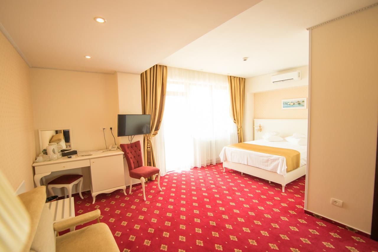 Msr Port Hotel Mangalia Esterno foto